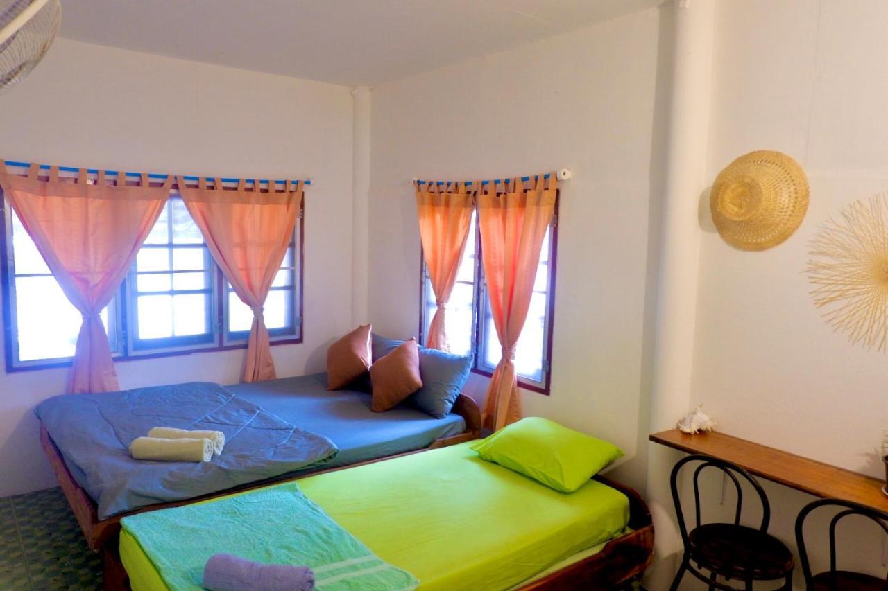 Lungkluay Homestay Ko Kut Bagian luar foto