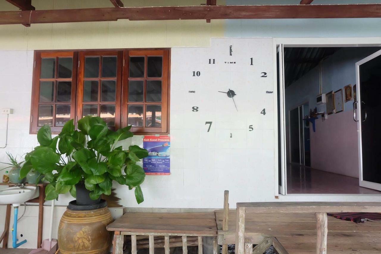 Lungkluay Homestay Ko Kut Bagian luar foto